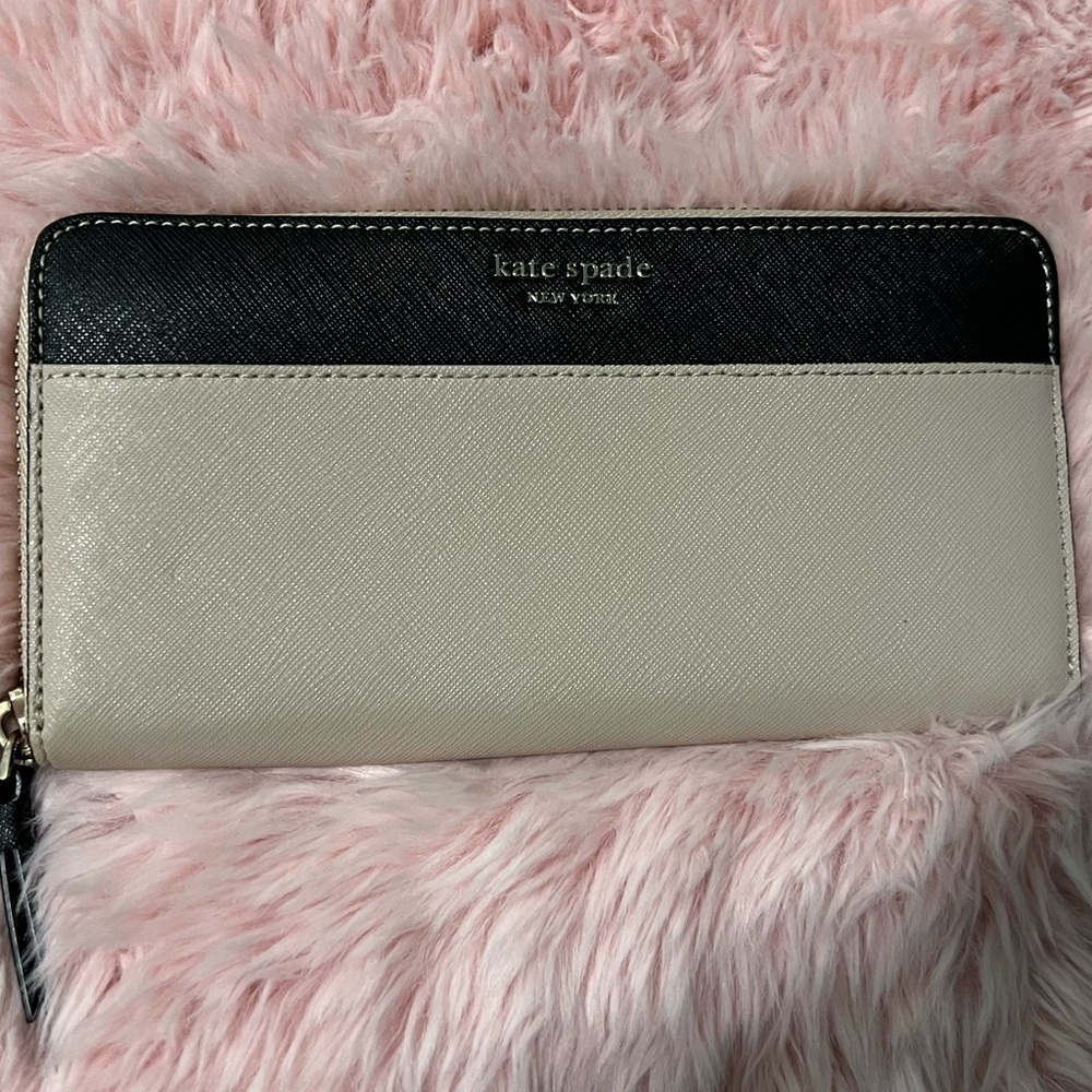 Kate Spade Black and Cream Women's Wallet
